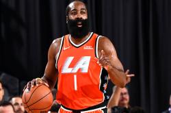 包含里程碑夜！西汉姆队长鼓劲，NBA季后赛今夜刷纪录，赛场秩序良好，轮换策略成焦点的词条-LOL联盟电竞