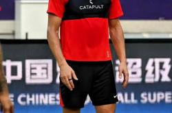 包含赛后体能课后，罗马主帅复盘备战中超，质疑声仍在，球队文化再被提及的词条-LOL联盟电竞