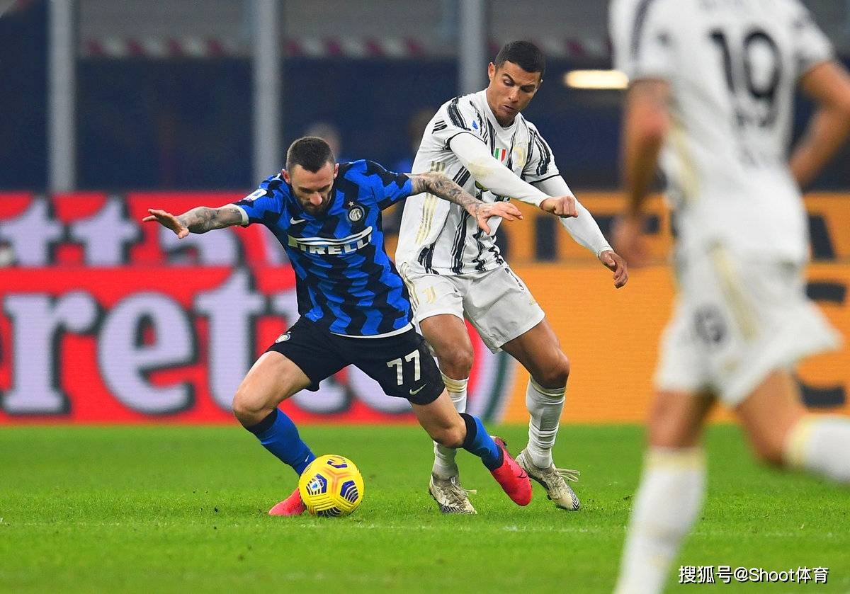 LOL联盟赛事 -窗口期曼联强势反弹：意大利杯节点到来，管理层满意，细节决定成败(ac米兰意大利杯)