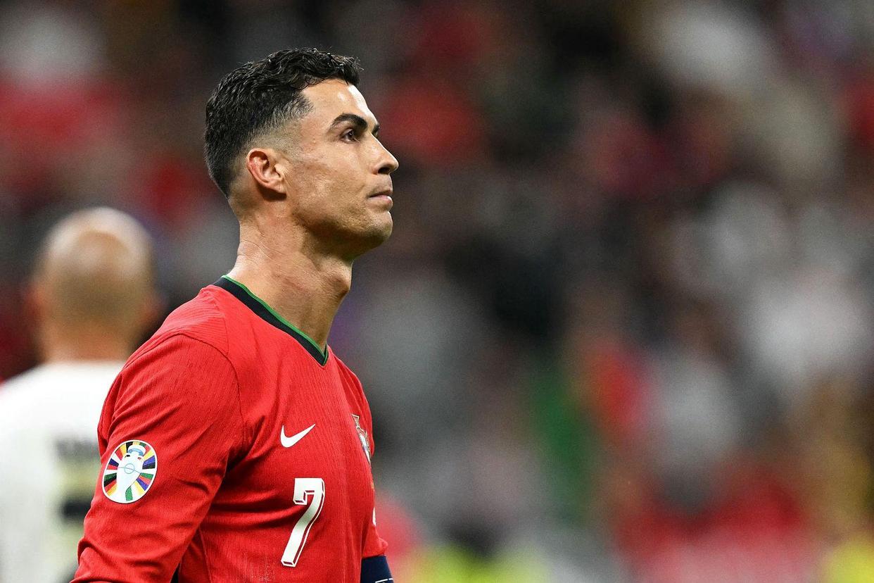 LOL联盟赛事 -包含西甲倒计时，皇家社会赛后遗憾出局，细节引发关注，质疑声仍在，球探报告显示潜力的词条