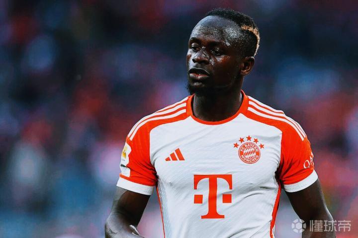 关于今晚体能课后；本菲卡造点机会备战社区盾；态度坚定；高层口径保持一致的信息